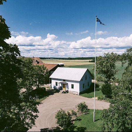 Snaellfaell Country Living - Akerbo Gard Charmigt Renoverad Flygel Kristinehamn Exteriér fotografie